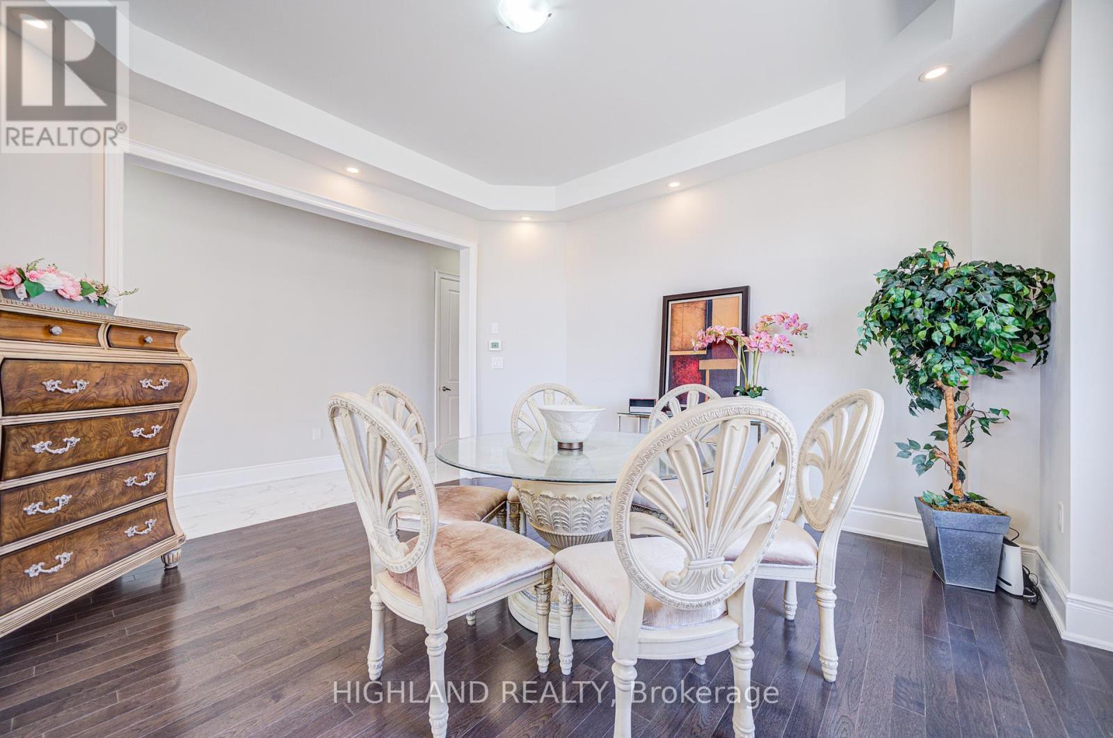 425 Threshing Mill Boulevard, Oakville (Jm Joshua Meadows), Ontario  L6H 0T4 - Photo 11 - W12143408