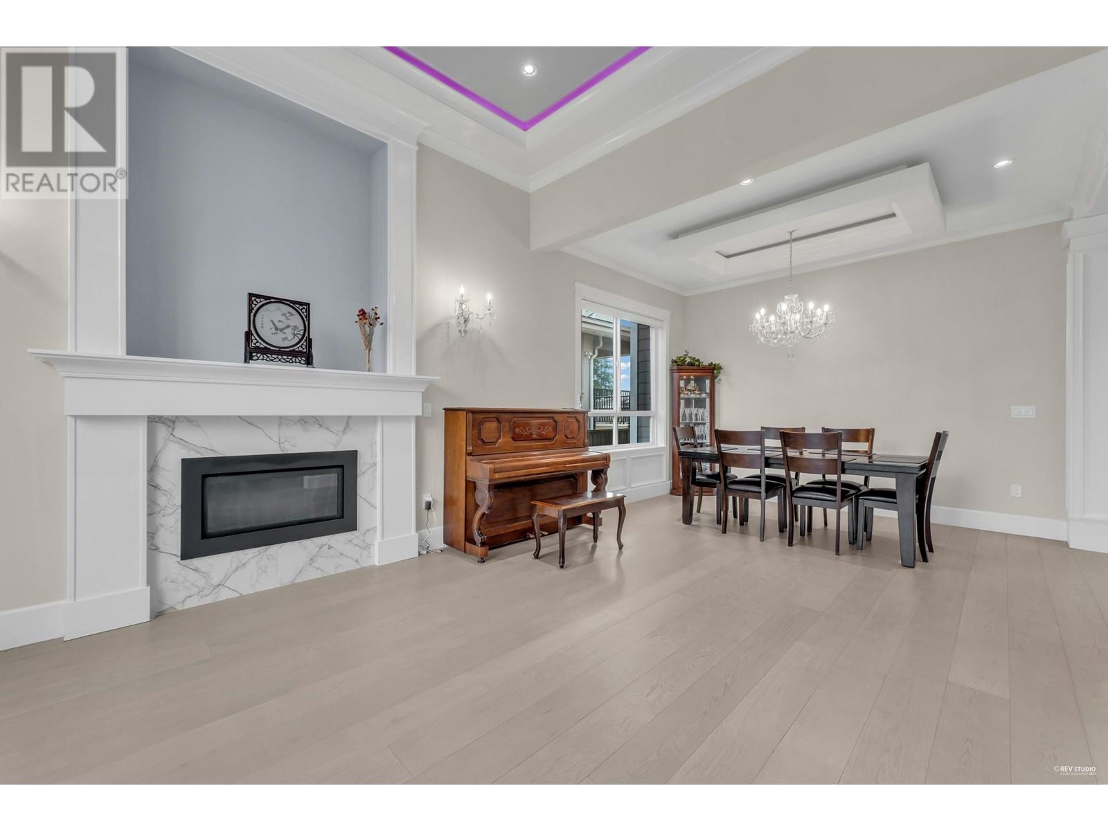 5842 Portland Street, Burnaby, British Columbia  V5J 2R8 - Photo 3 - R3001926