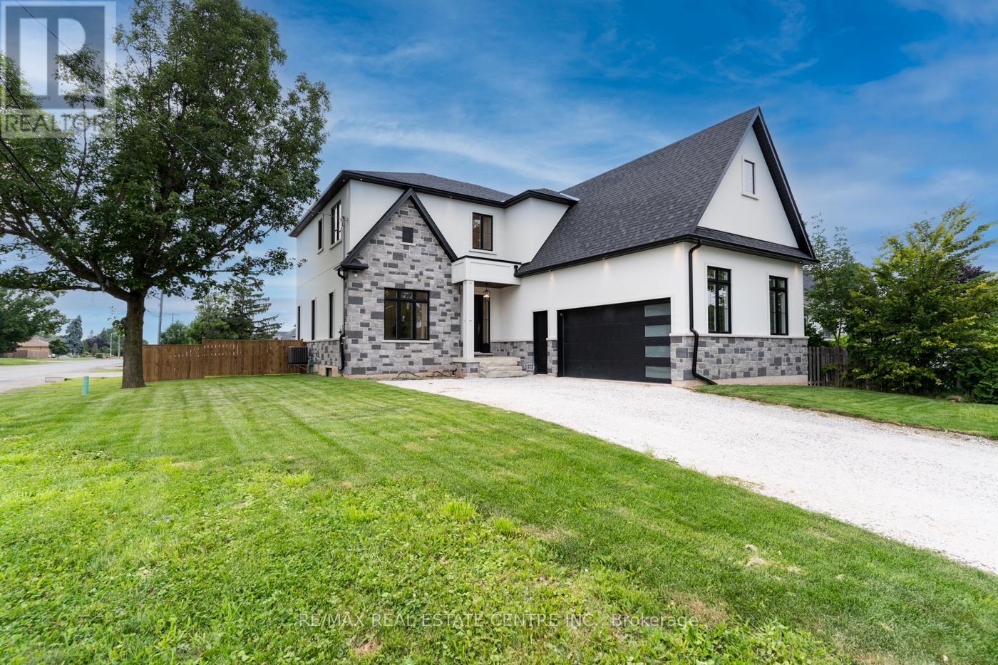 1 WEST AVENUE, Hamilton, Ontario