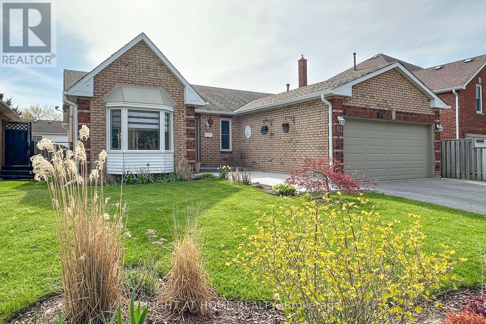 Property at 91 FOSTER CREEK DRIVE N image 1