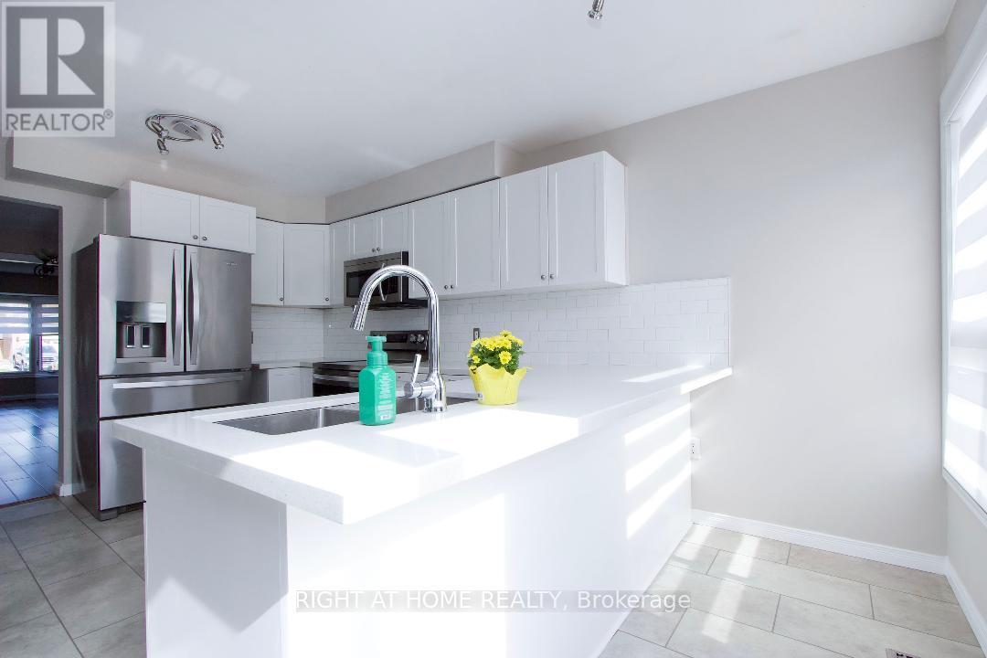 91 Foster Creek Drive N, Clarington, Ontario  L1B 1G5 - Photo 10 - E12143415