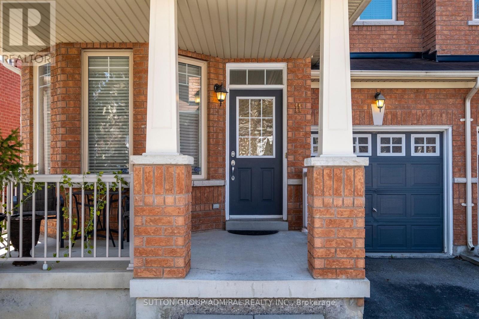 Property at 11 THISTLE AVENUE image 3