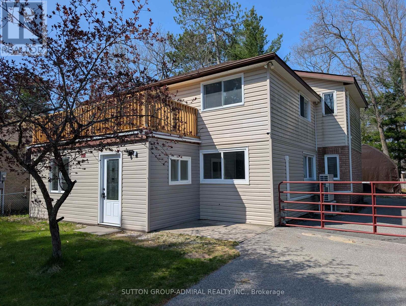 148 Melrose Avenue, Wasaga Beach, Ontario  L9Z 2T1 - Photo 2 - S12143419