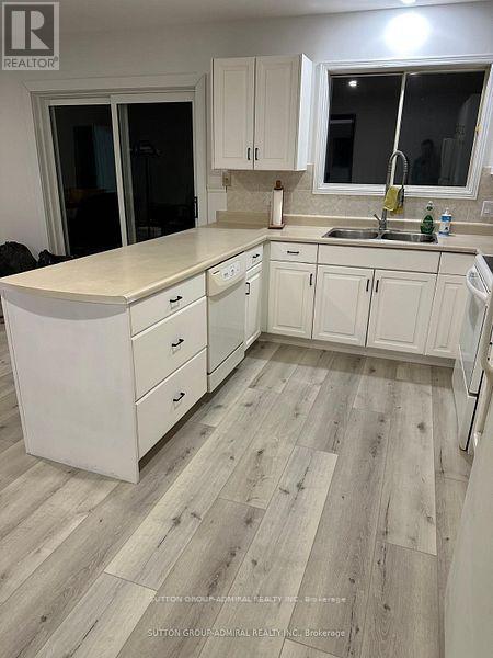 148 Melrose Avenue, Wasaga Beach, Ontario  L9Z 2T1 - Photo 9 - S12143419