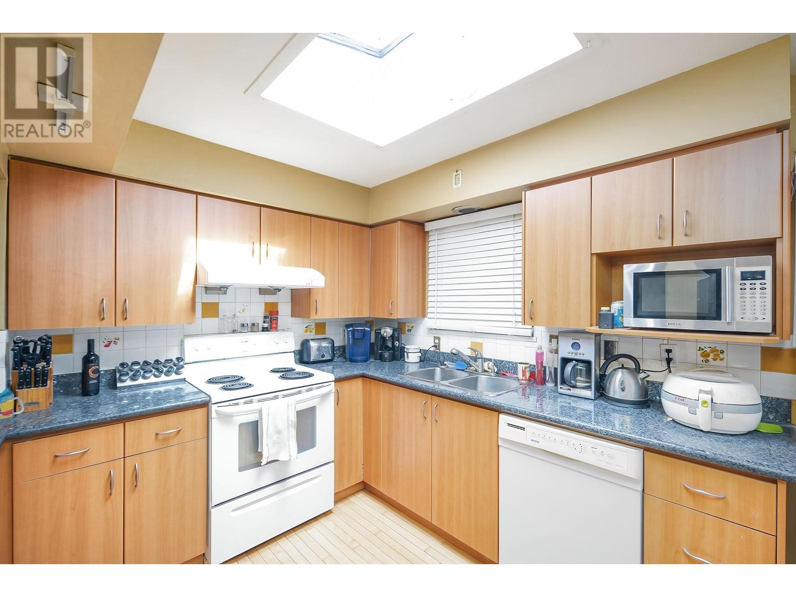 10971 Dennis Crescent, Richmond, British Columbia  V7A 3S3 - Photo 4 - R3001927