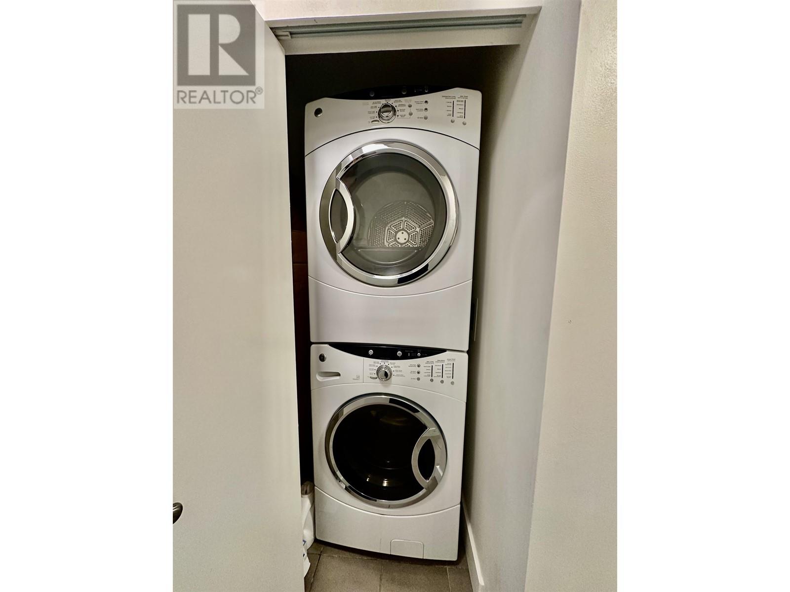 Listing Picture 11 of 15 : 126 5928 BIRNEY AVENUE, Vancouver / 溫哥華 - 魯藝地產 Yvonne Lu Group - MLS Medallion Club Member