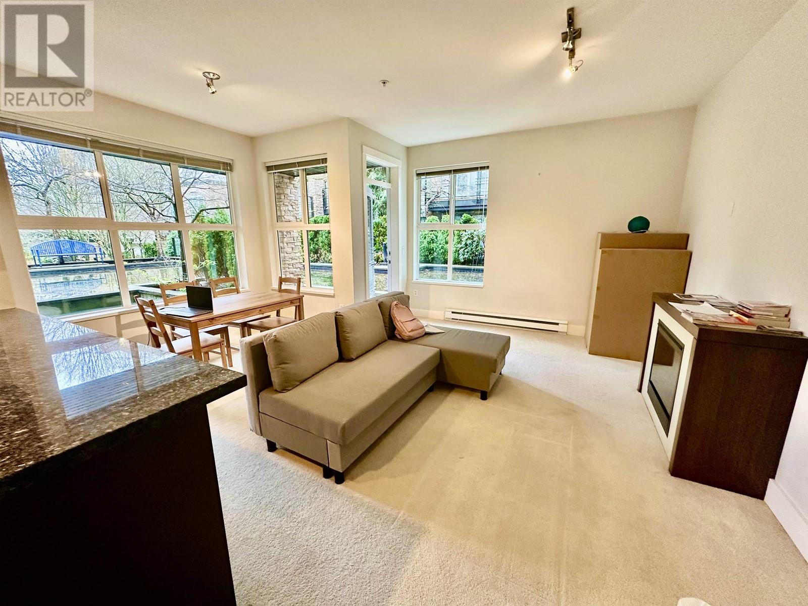 Listing Picture 2 of 15 : 126 5928 BIRNEY AVENUE, Vancouver / 溫哥華 - 魯藝地產 Yvonne Lu Group - MLS Medallion Club Member