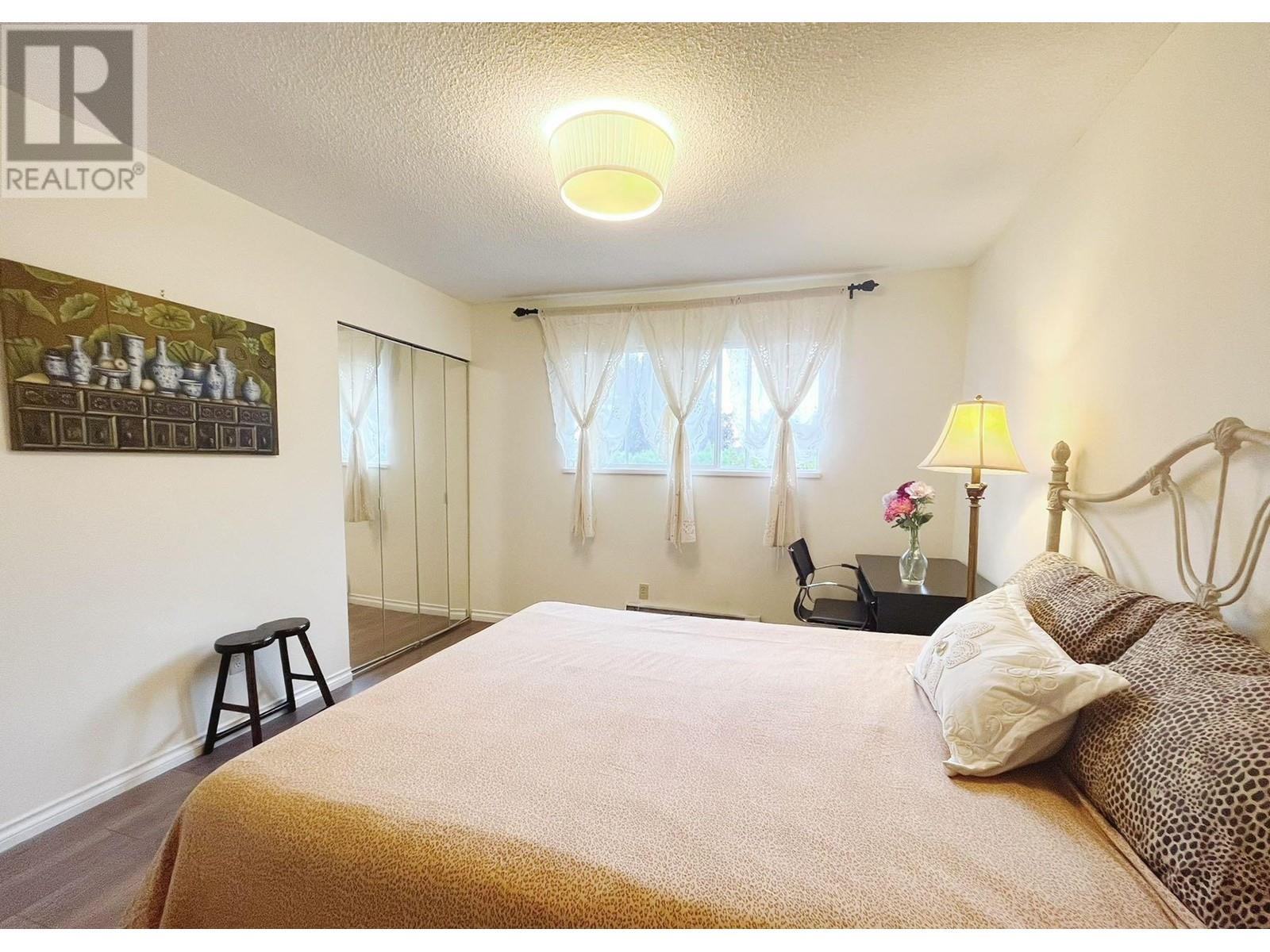 11311 Caravel Court, Richmond, British Columbia  V7E 4L2 - Photo 10 - R2998781