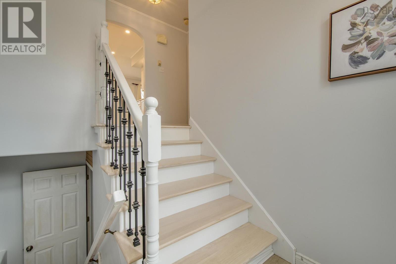 Property at 82 Royal Masts Way image 5