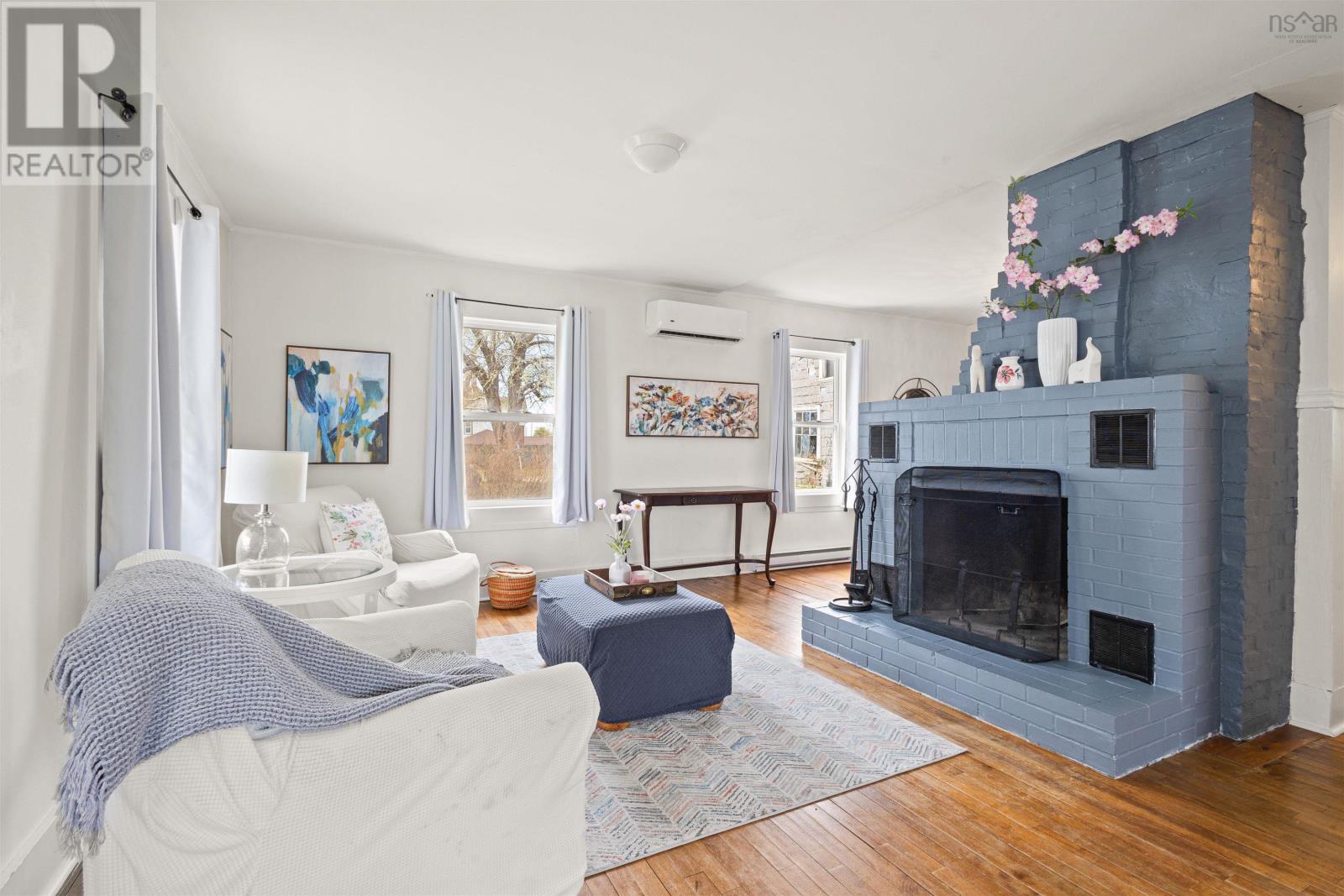 Property at 89&93 Queen Street image 4