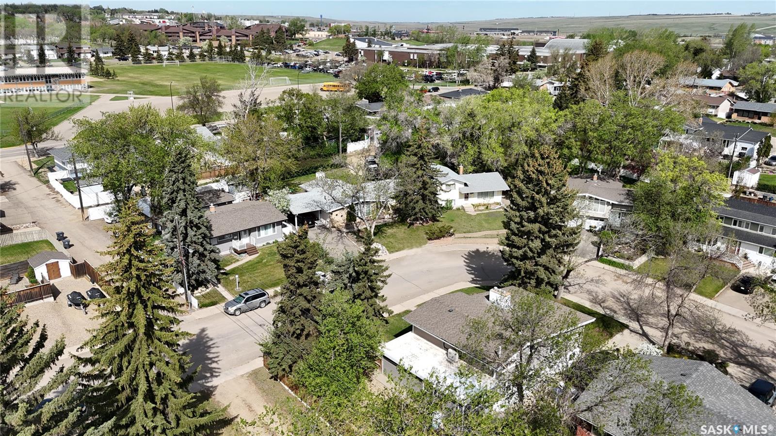 1206 Irwin Drive, Swift Current, Saskatchewan  S9H 1Z7 - Photo 6 - SK005540