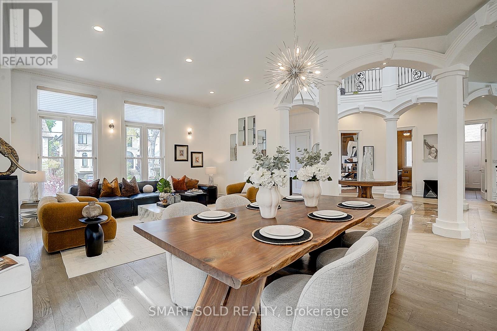 677 Woburn Avenue, Toronto, Ontario  M5M 1M2 - Photo 6 - C12143413