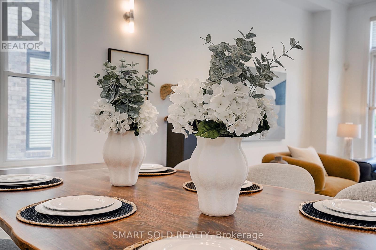 677 Woburn Avenue, Toronto, Ontario  M5M 1M2 - Photo 7 - C12143413
