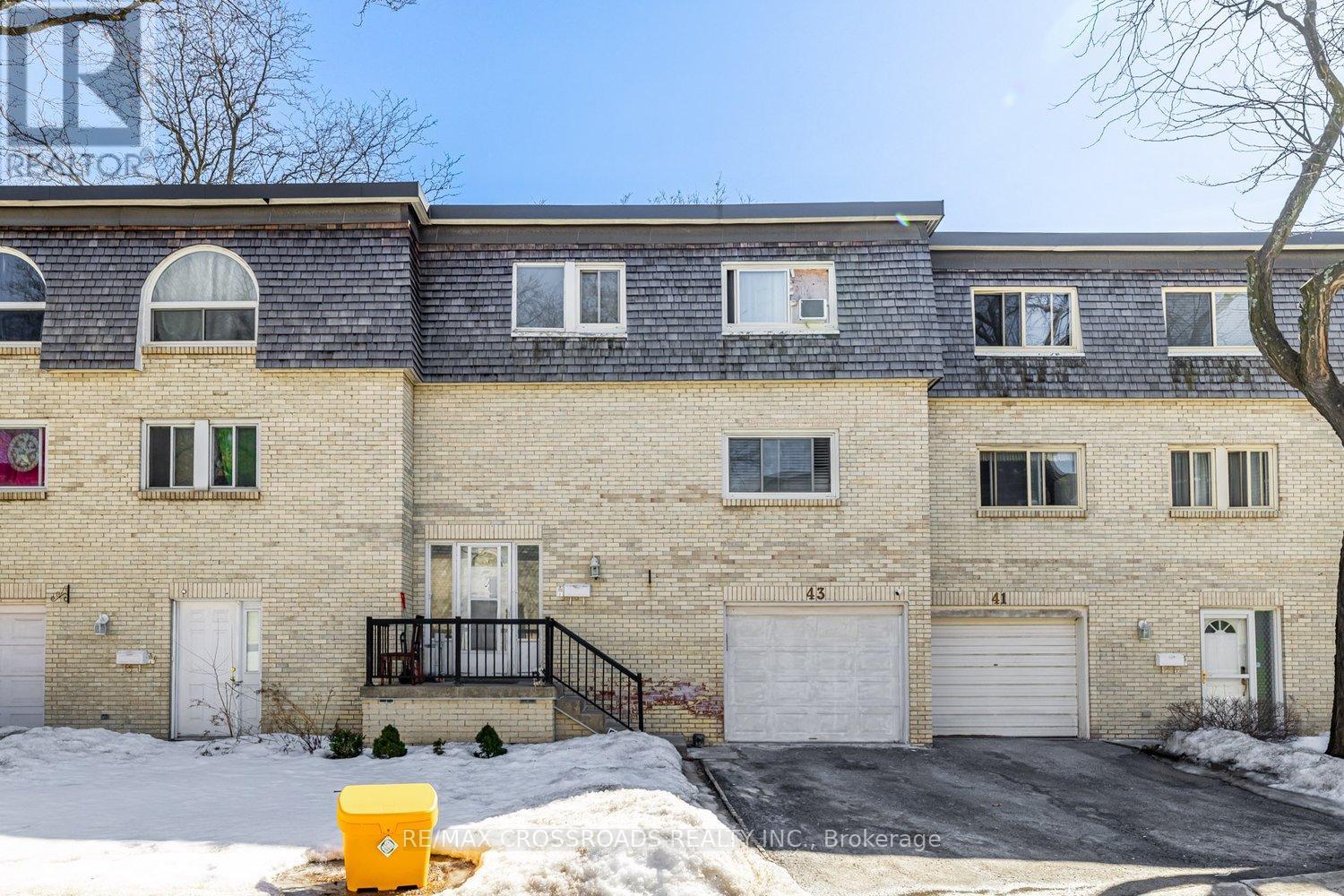 Property at 70 - 43 COURVILLE COACHWAY WAY image 1