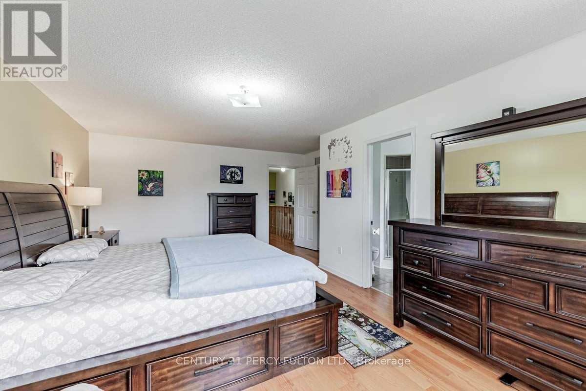 319 Delaney Drive, Ajax (Central West), Ontario  L1T 3S6 - Photo 16 - E12143427