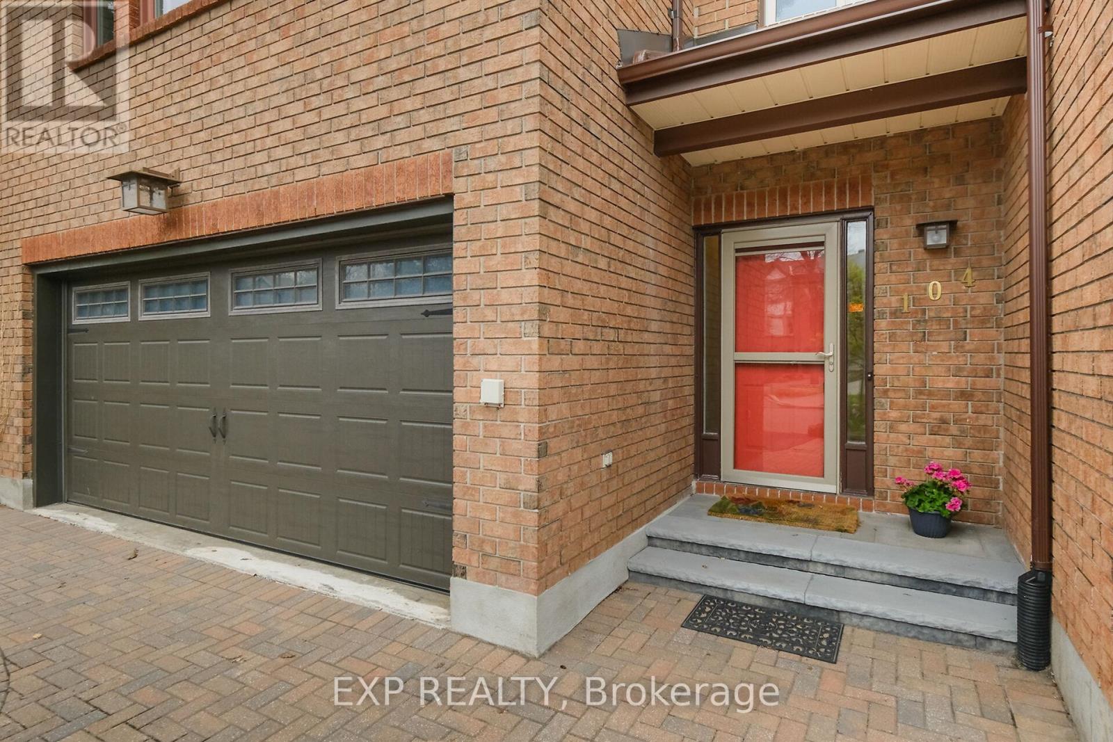 104 Dunbarton Court, Ottawa, Ontario  K1K 4L5 - Photo 2 - X12143426