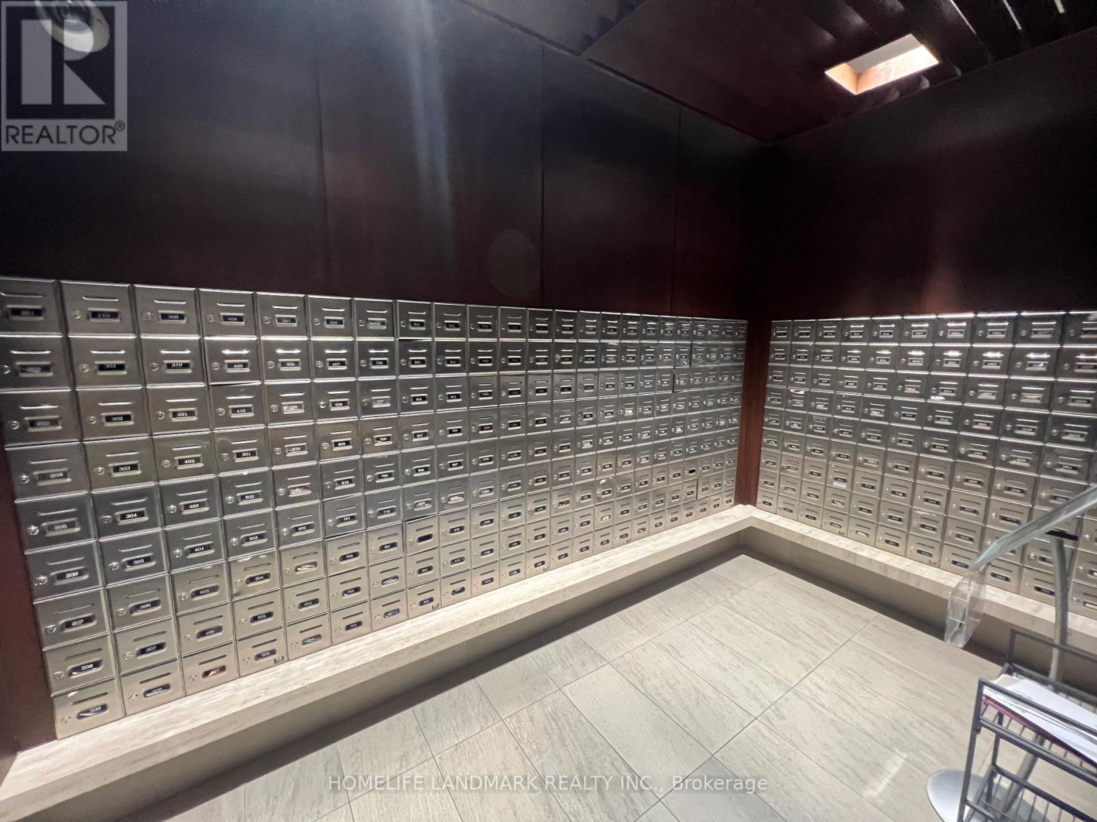 1610 - 330 Burnhamthorpe Road W, Mississauga (City Centre), Ontario  L5B 0E1 - Photo 15 - W12143421
