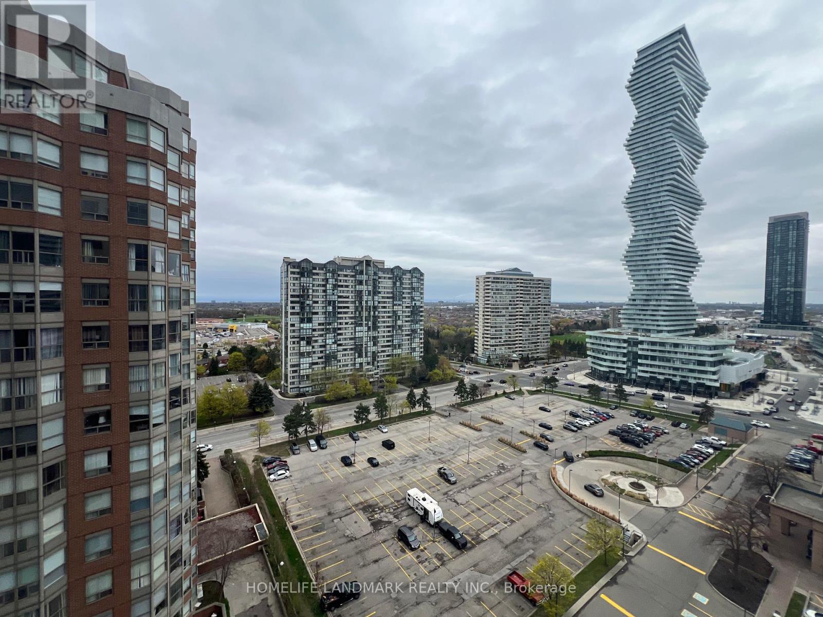 1610 - 330 Burnhamthorpe Road W, Mississauga, Ontario  L5B 0E1 - Photo 5 - W12143421