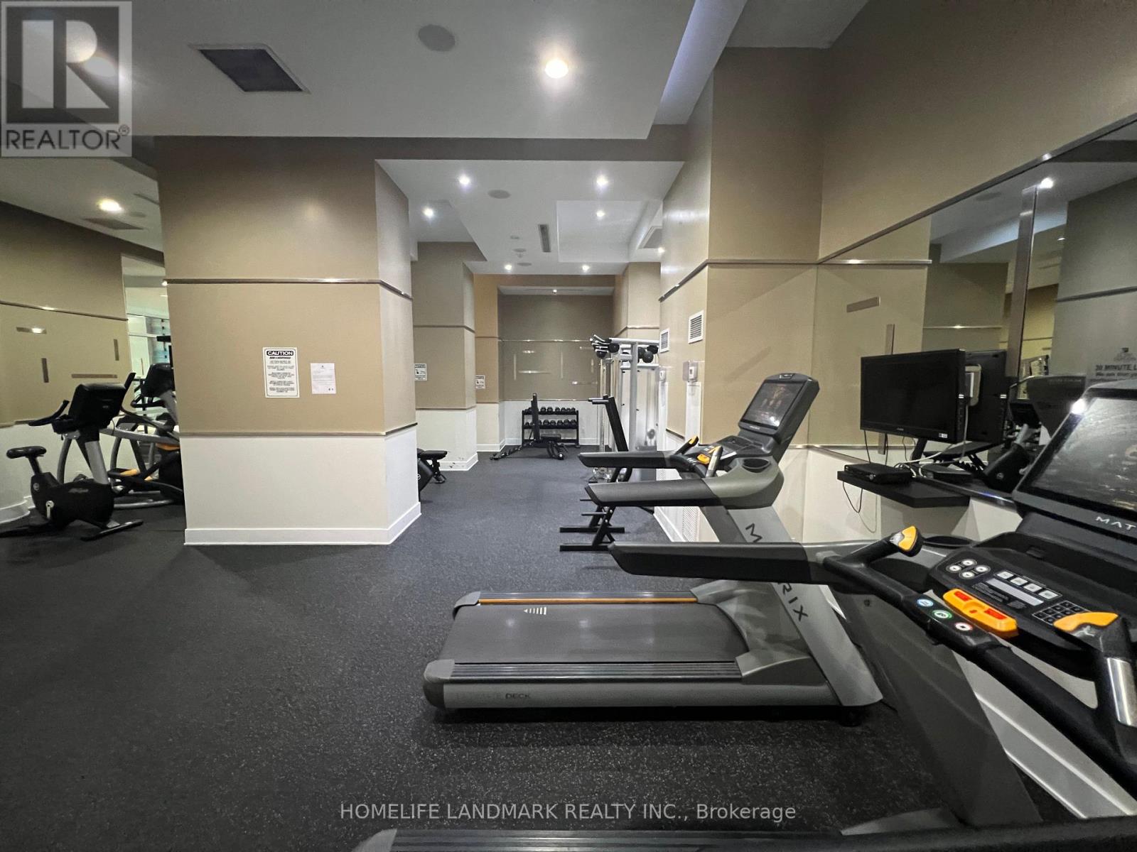 1610 - 330 Burnhamthorpe Road W, Mississauga, Ontario  L5B 0E1 - Photo 13 - W12143421
