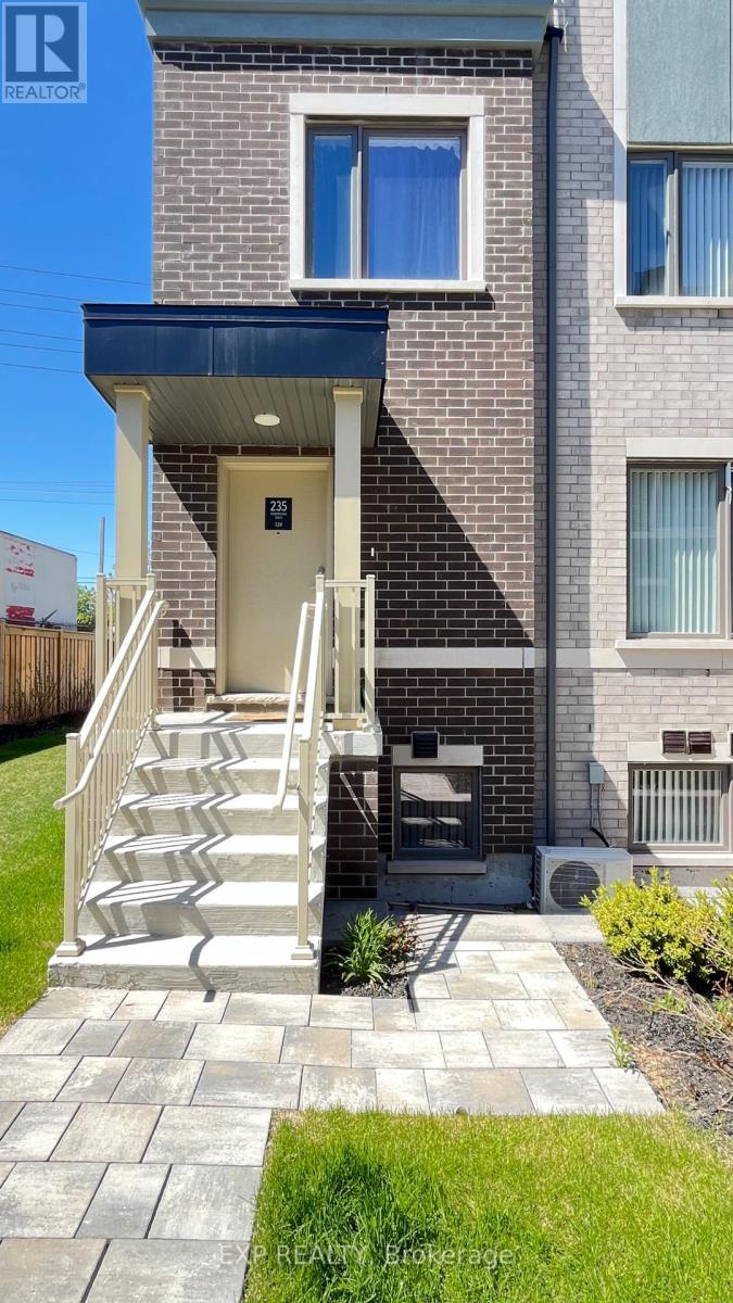 139 - 235 Birmingham Street, Toronto (New Toronto), Ontario  M8V 0J5 - Photo 3 - W12143009