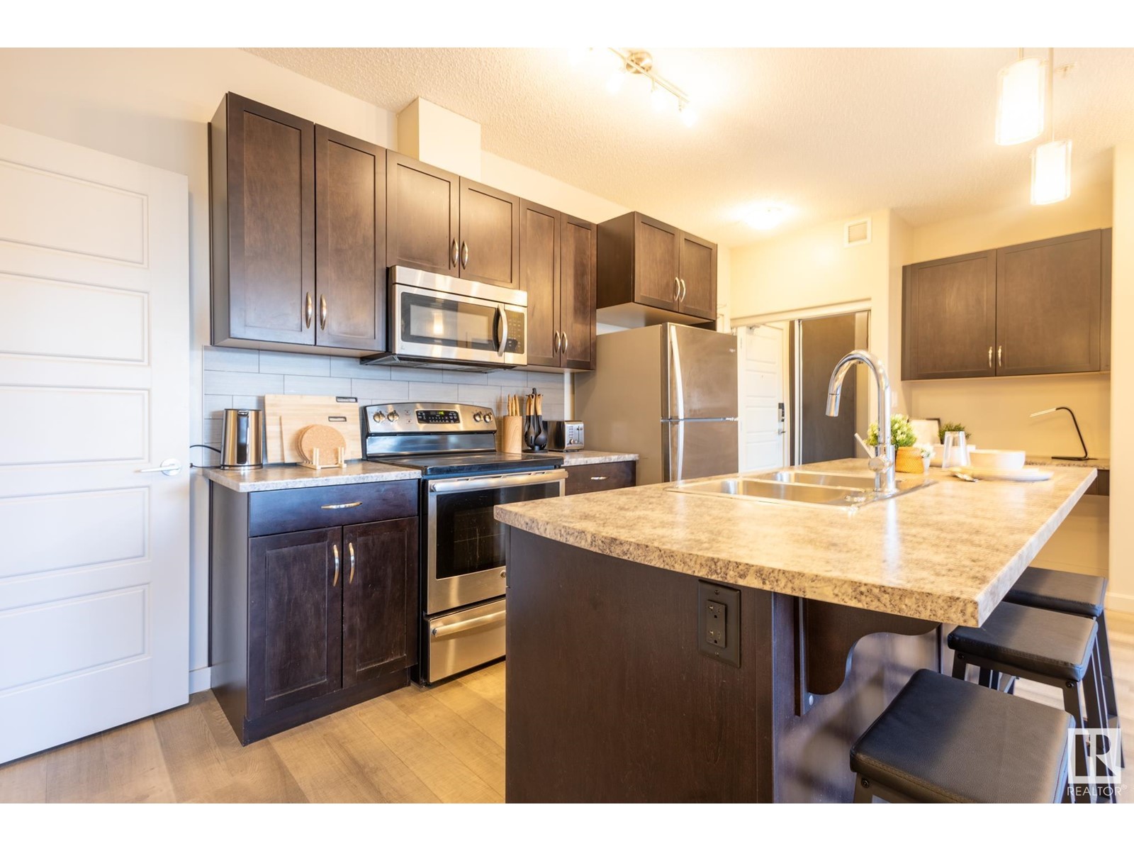 Property at #403 320 AMBLESIDE LINK LI SW image 5