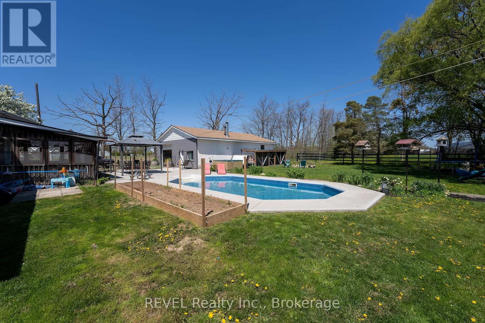 350 Kemp Road W, Grimsby, Ontario  L3M 4E7 - Photo 42 - X12143481