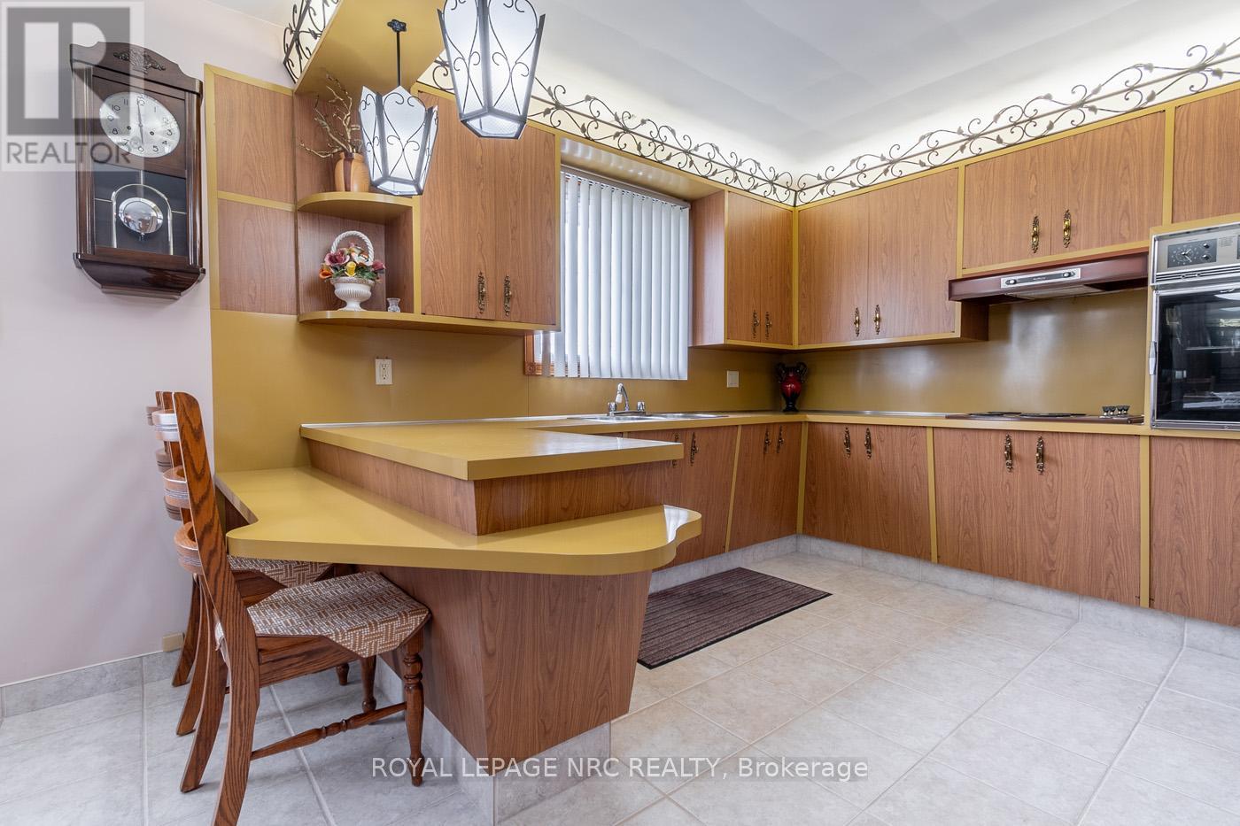 Property at 23 EASTDALE CRESCENT image 5