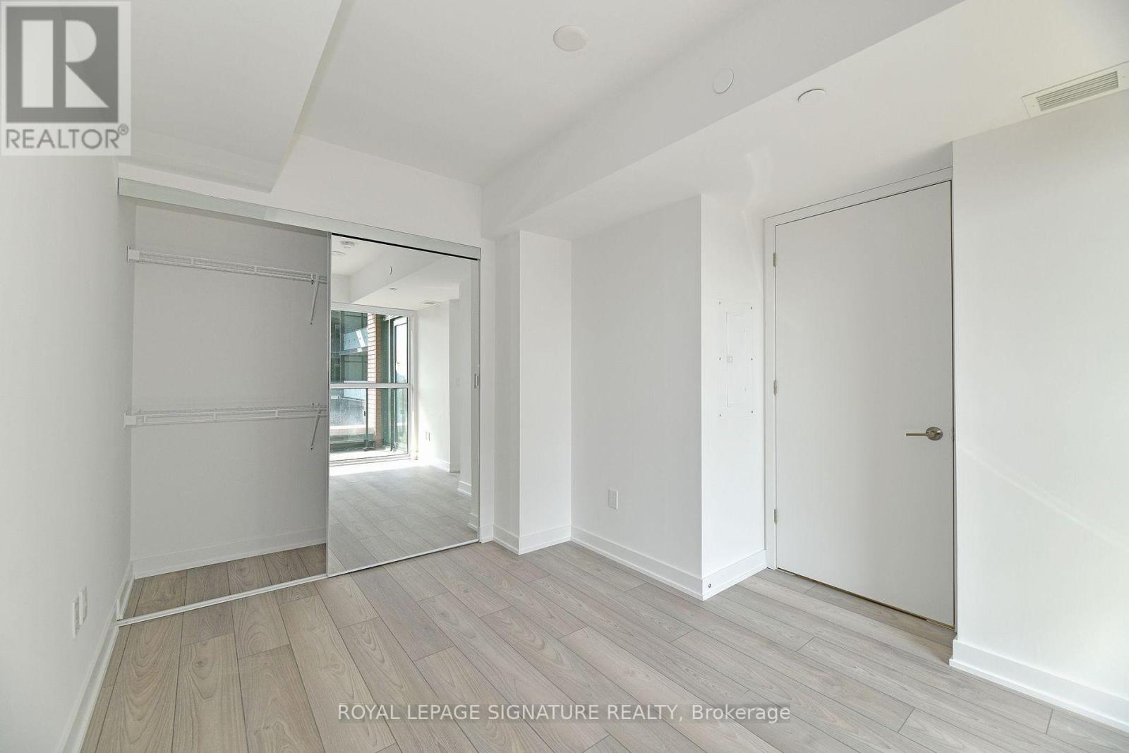 319 - 8 Tippett Road, Toronto, Ontario  M3H 0E7 - Photo 8 - C12143444