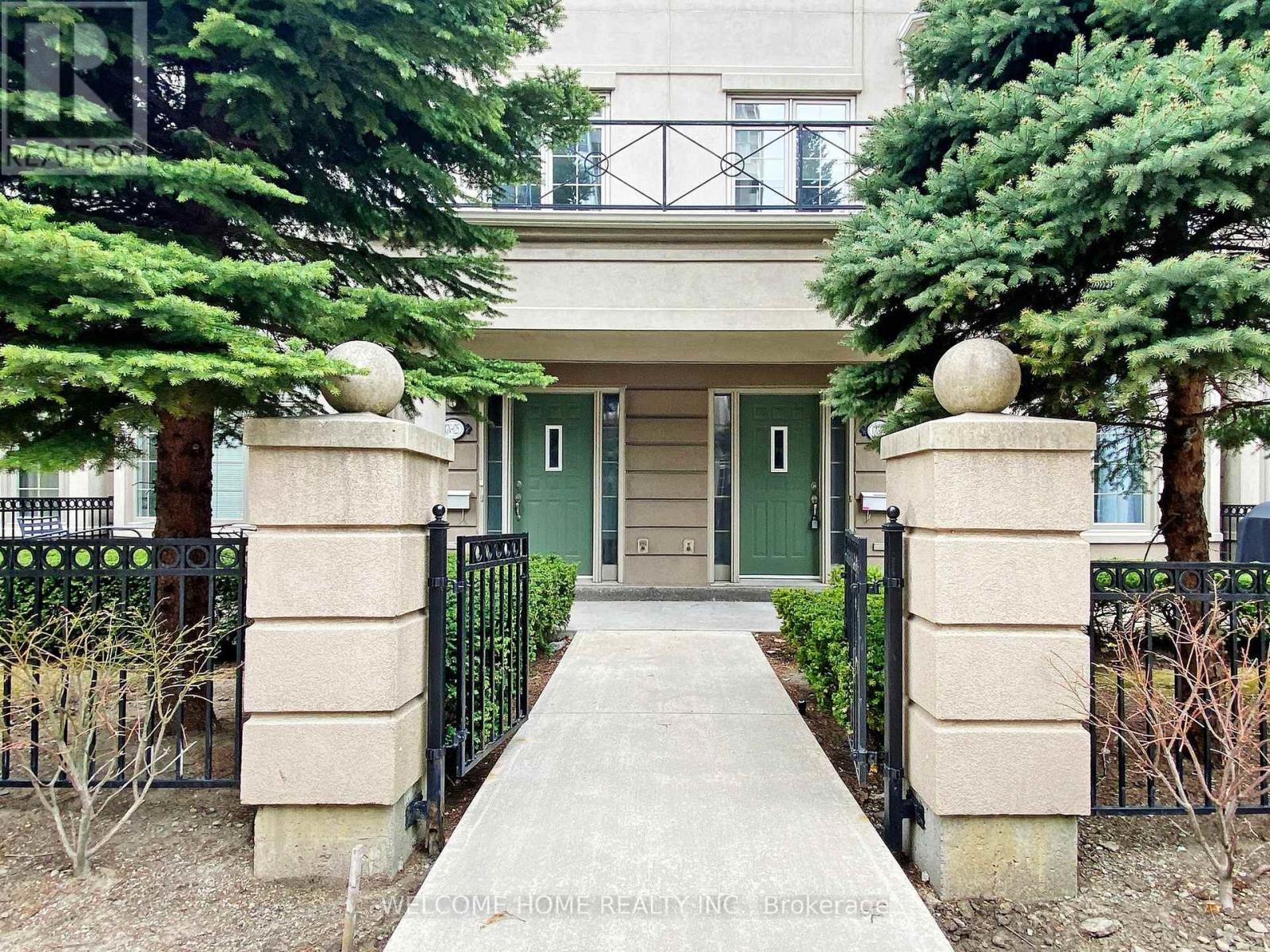 Gv-124 - 17 Barberry Place, Toronto, Ontario  M2K 3E2 - Photo 3 - C12143482