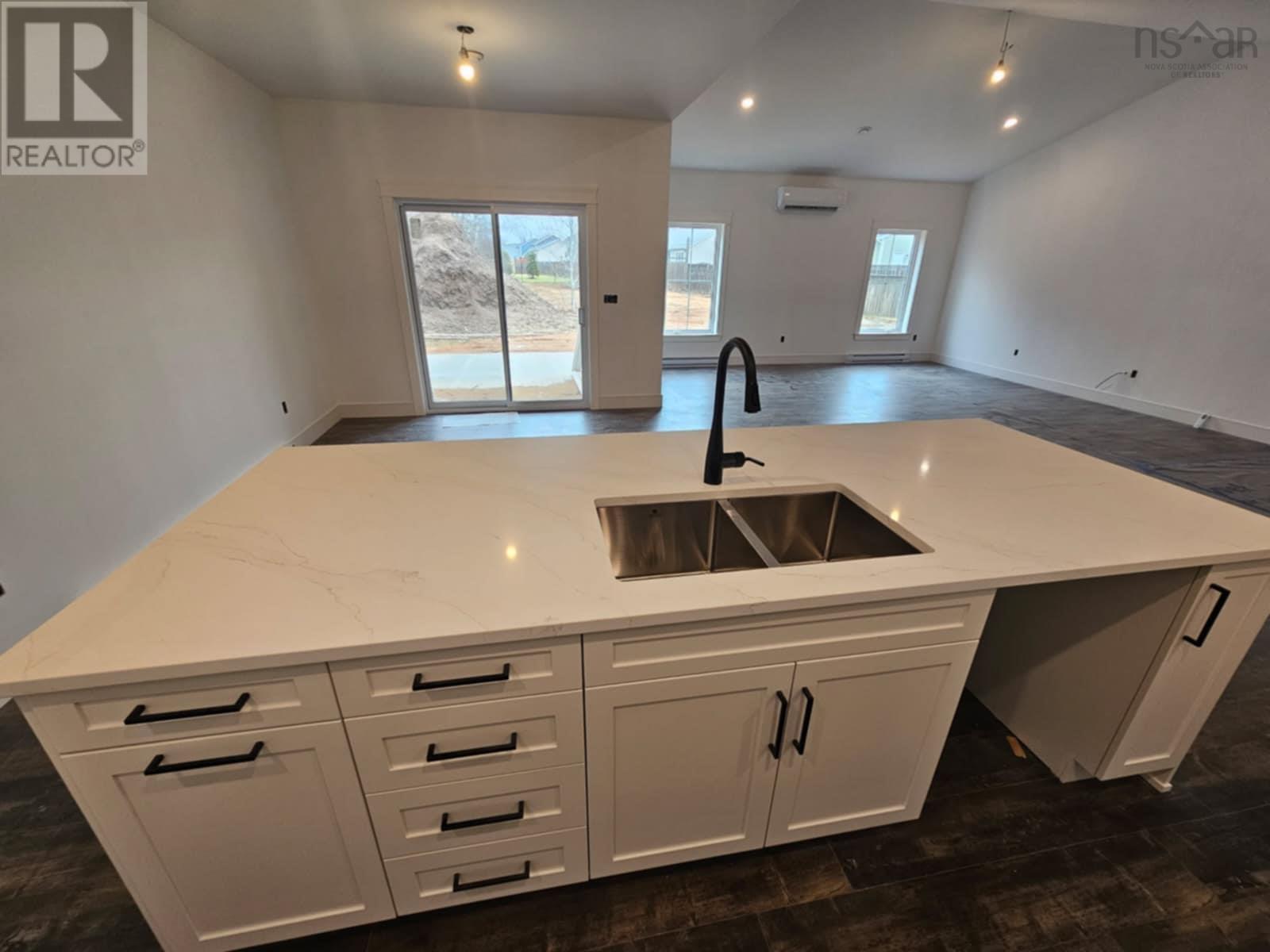 Property at 18 Kearne Avenue image 3