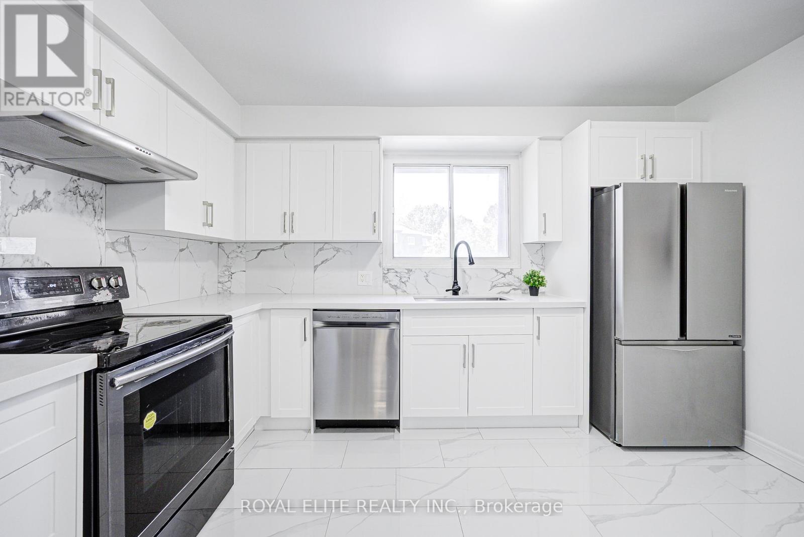 Property at 24 - 3075 BRIDLETOWNE CIRCLE image 1