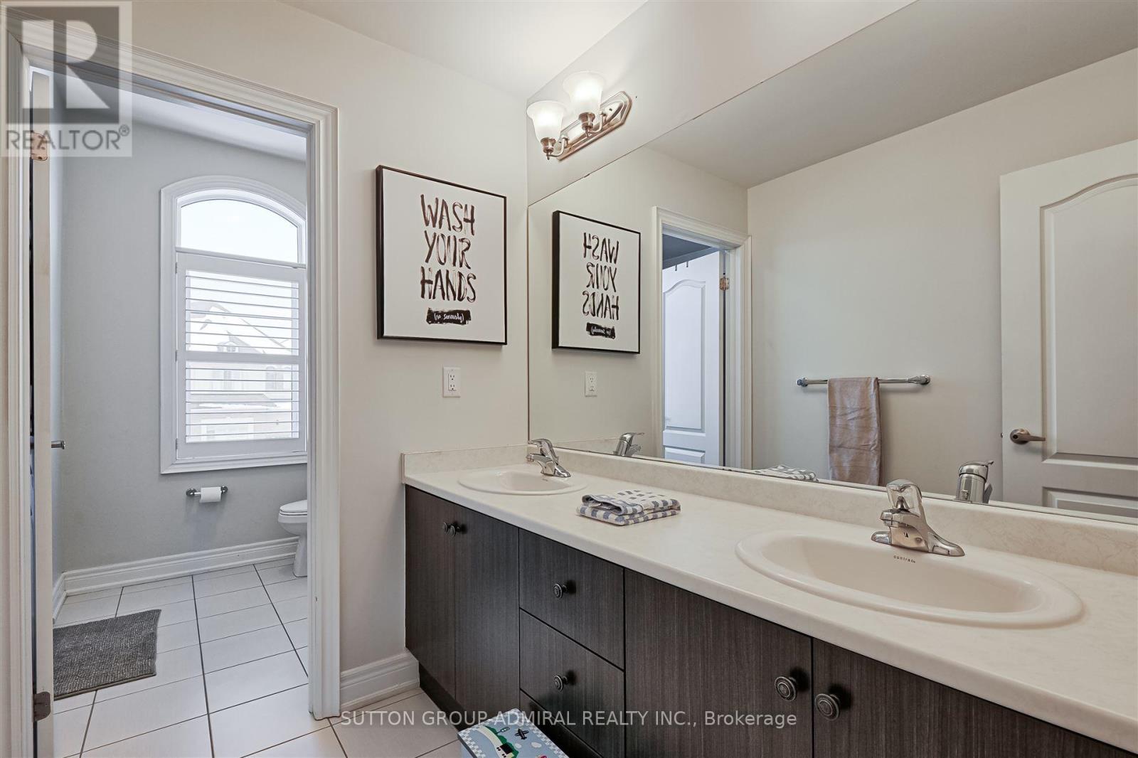 678 Somerville Drive, Newmarket, Ontario  L3X 0J6 - Photo 36 - N12143484