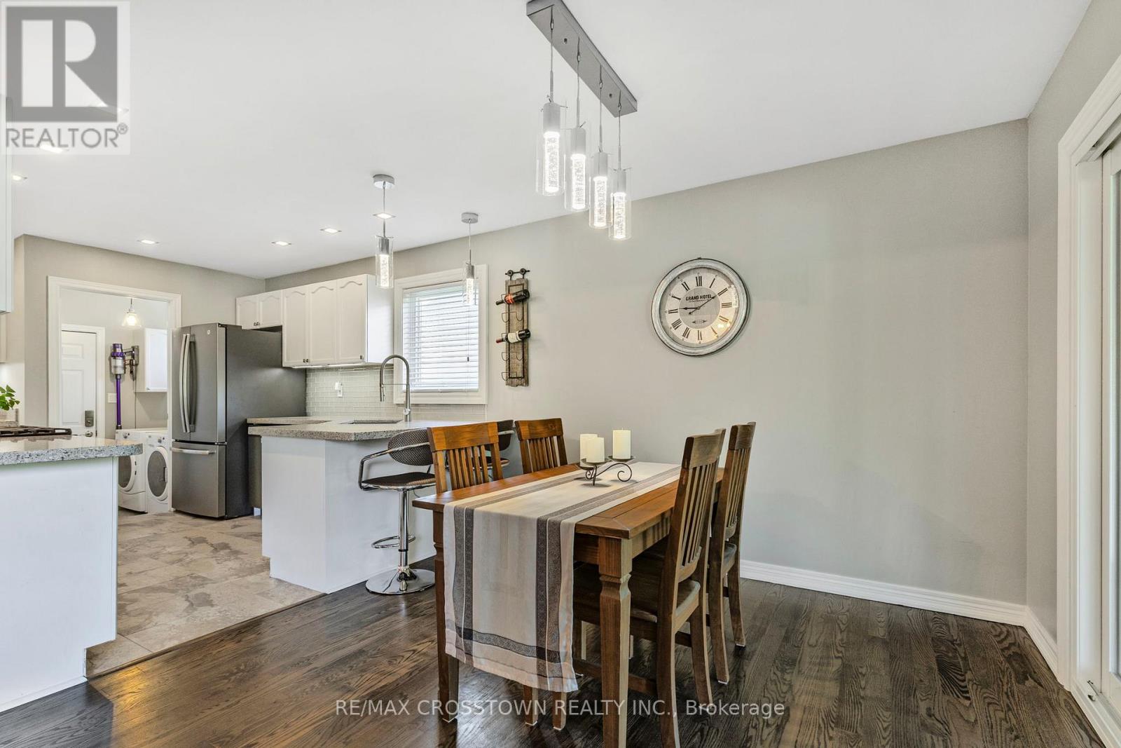 40 Country Lane, Barrie, Ontario  L4N 0E8 - Photo 13 - S12143473