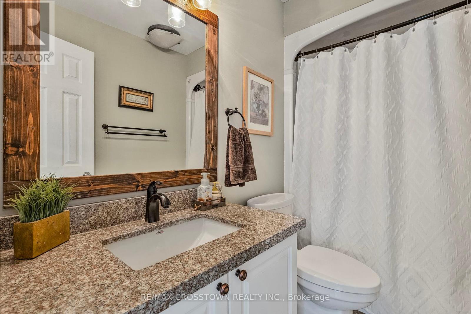 40 Country Lane, Barrie, Ontario  L4N 0E8 - Photo 26 - S12143473