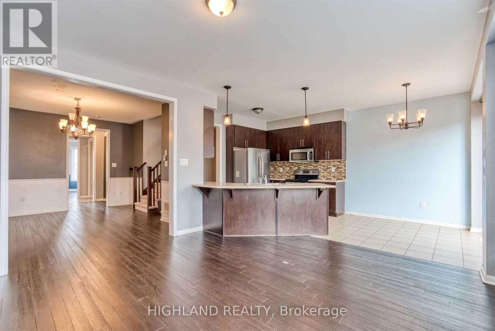268 Ruhl Drive, Milton, Ontario  L9T 8J8 - Photo 12 - W12143440