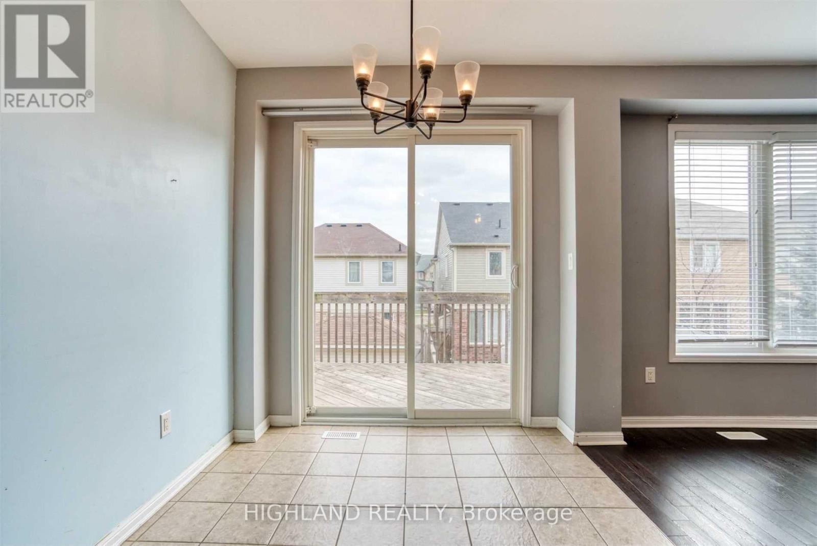 268 Ruhl Drive, Milton, Ontario  L9T 8J8 - Photo 20 - W12143440