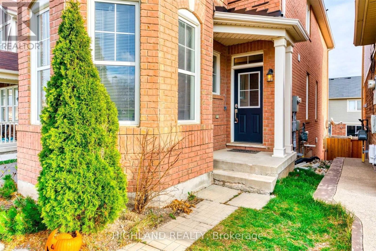 268 Ruhl Drive, Milton, Ontario  L9T 8J8 - Photo 6 - W12143440