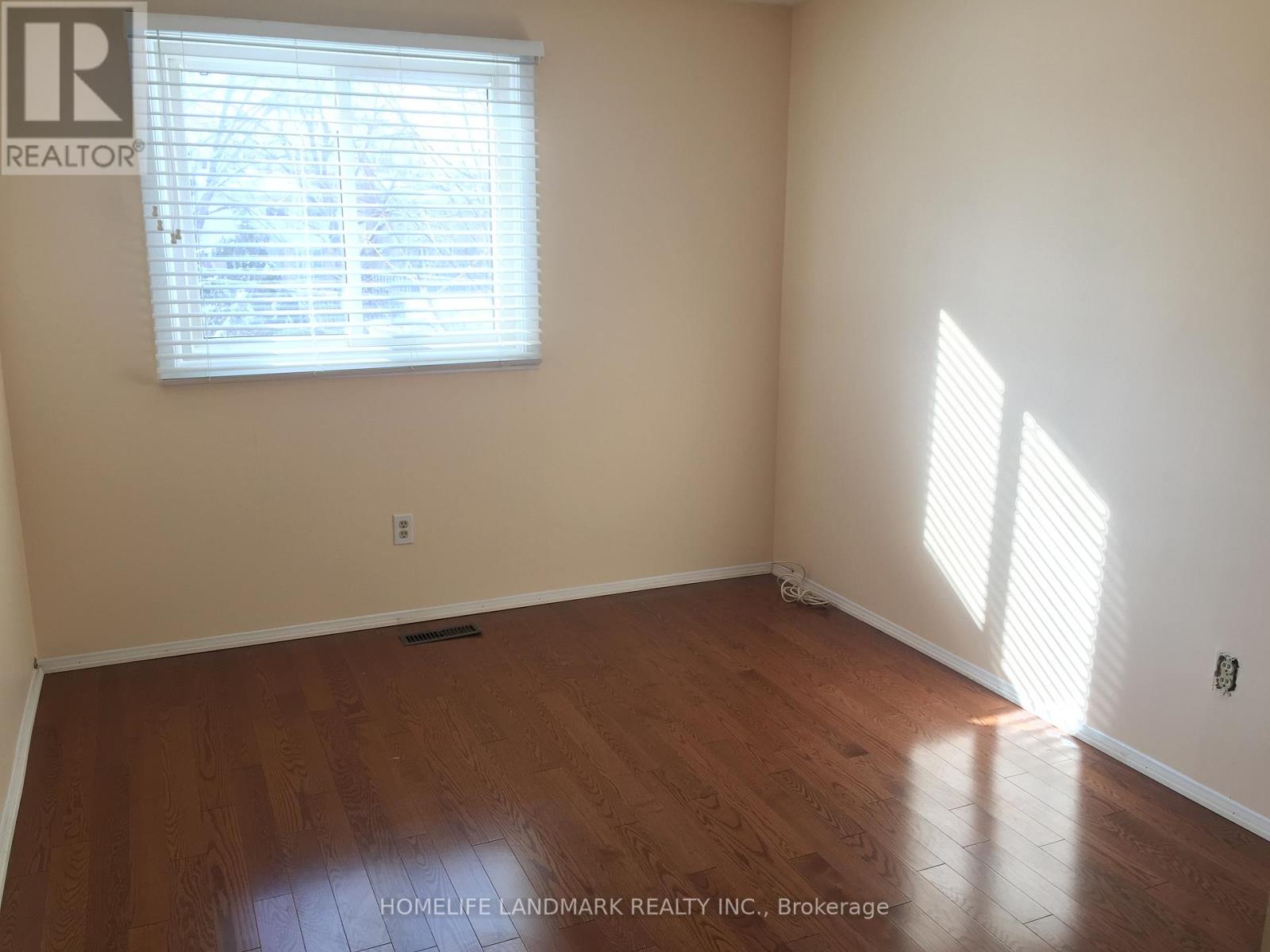 6211 Fullerton Crescent, Mississauga (Meadowvale), Ontario  L5N 3A3 - Photo 12 - W12143456