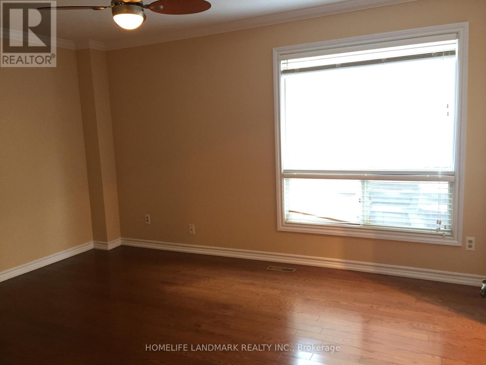 6211 Fullerton Crescent, Mississauga (Meadowvale), Ontario  L5N 3A3 - Photo 3 - W12143456