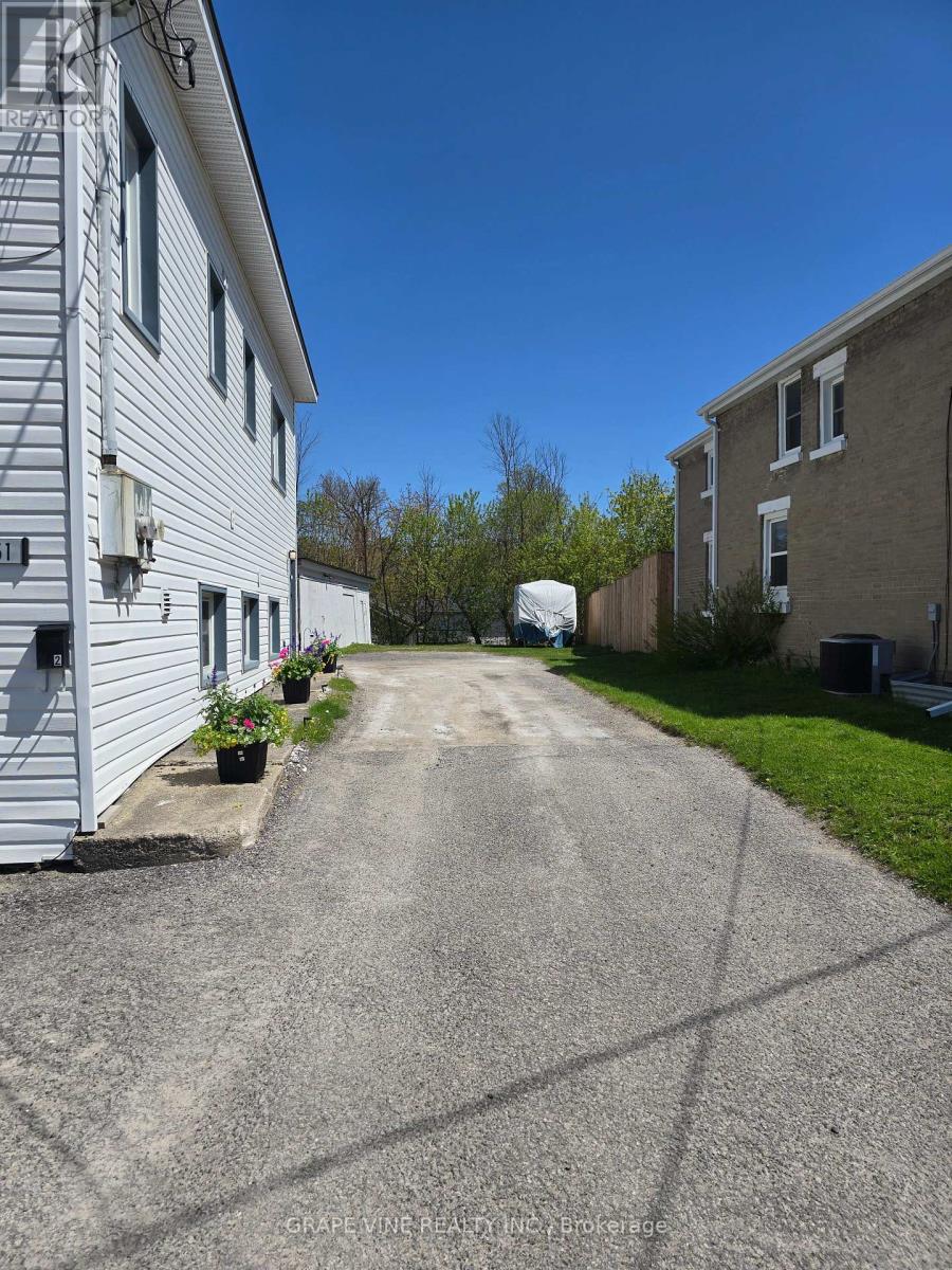 Property at APARTMENT 1 AND 2 - 261 ELGIN STREET W image 2