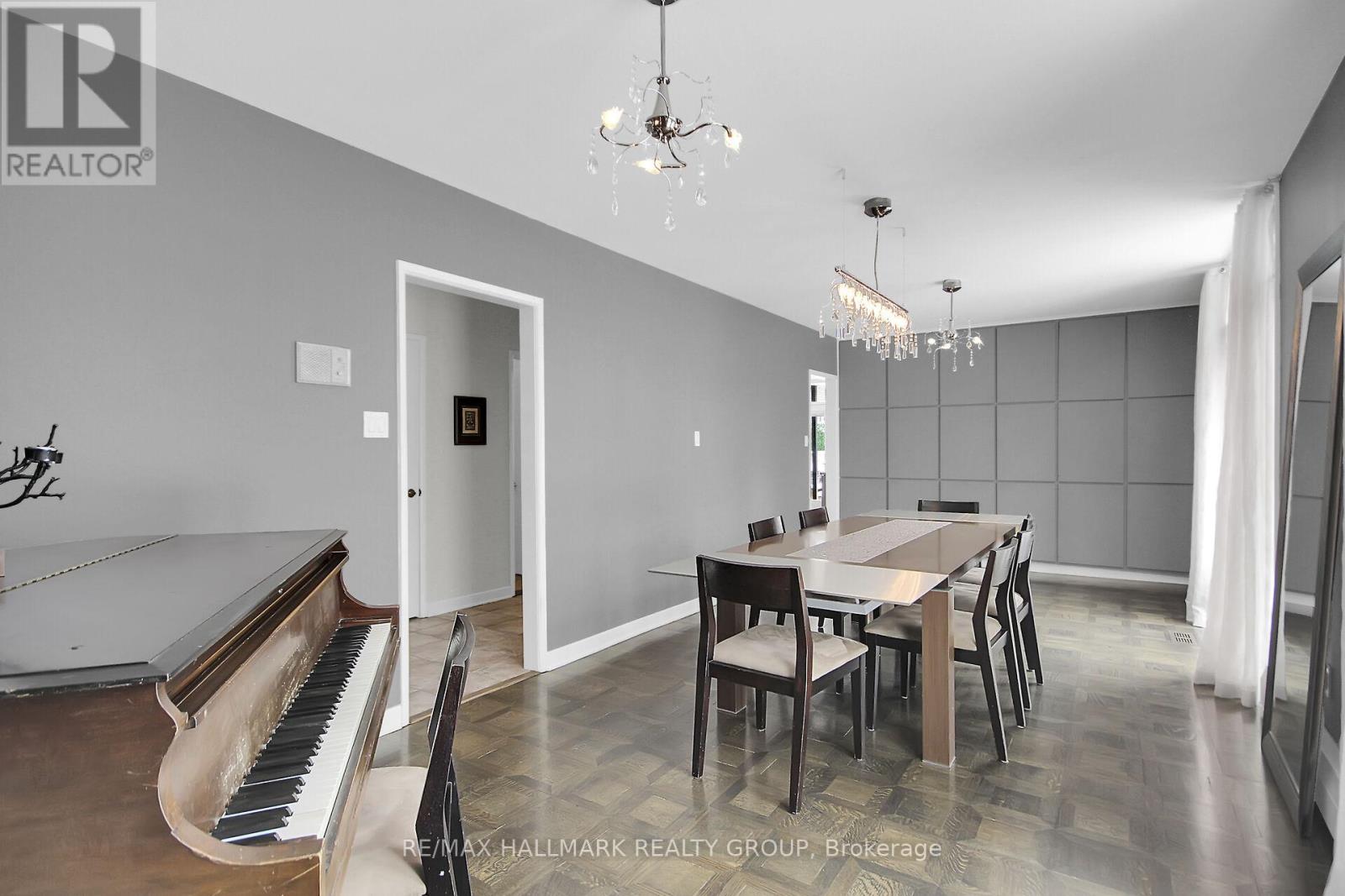 10 Qualicum Street, Ottawa, Ontario  K2H 7G8 - Photo 11 - X12075164