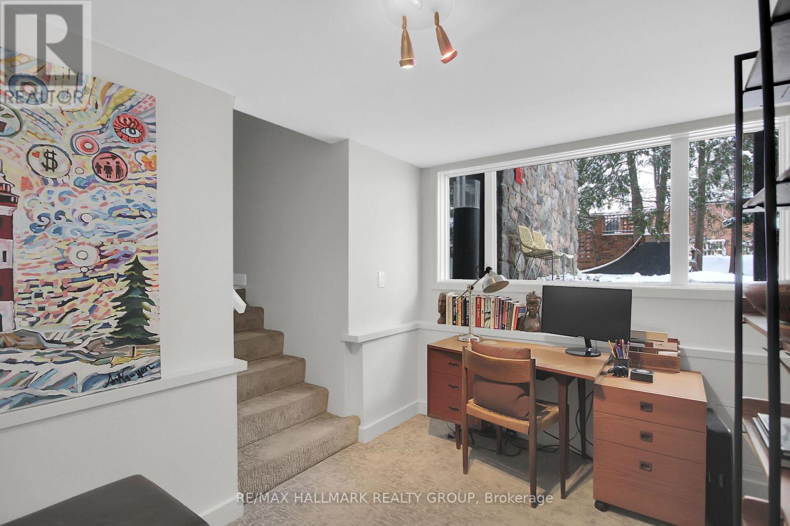 10 Qualicum Street, Ottawa, Ontario  K2H 7G8 - Photo 14 - X12075164