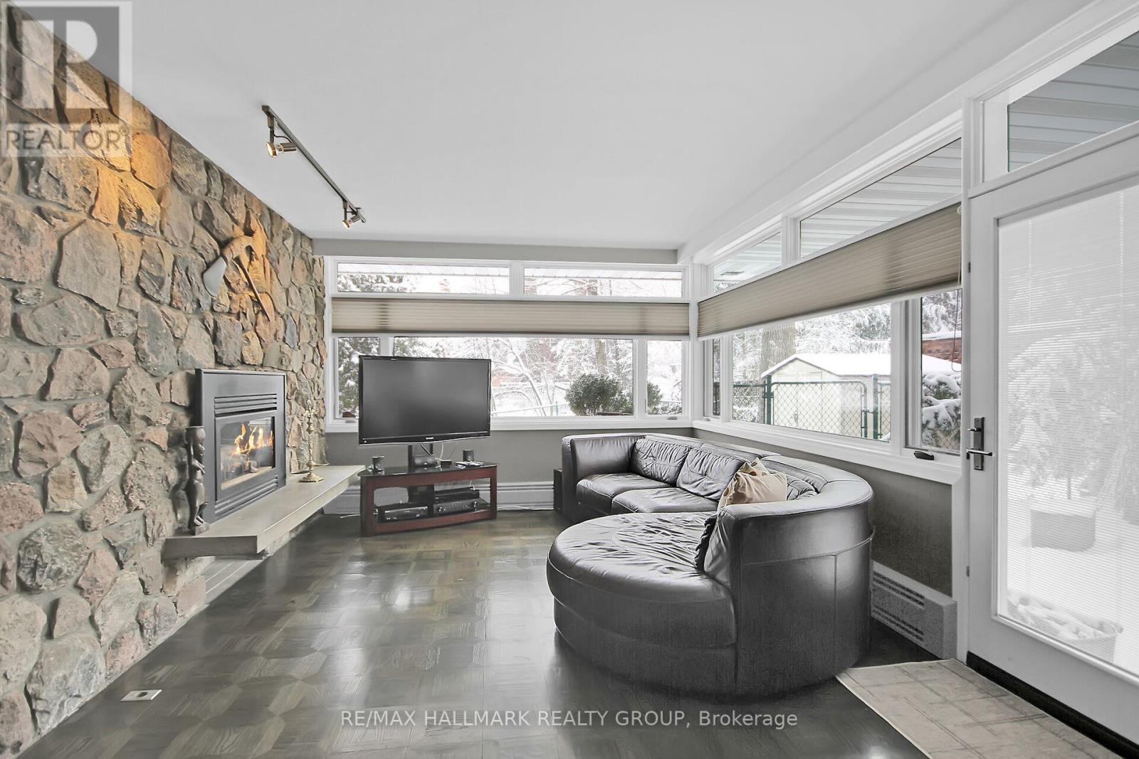 10 Qualicum Street, Ottawa, Ontario  K2H 7G8 - Photo 16 - X12075164