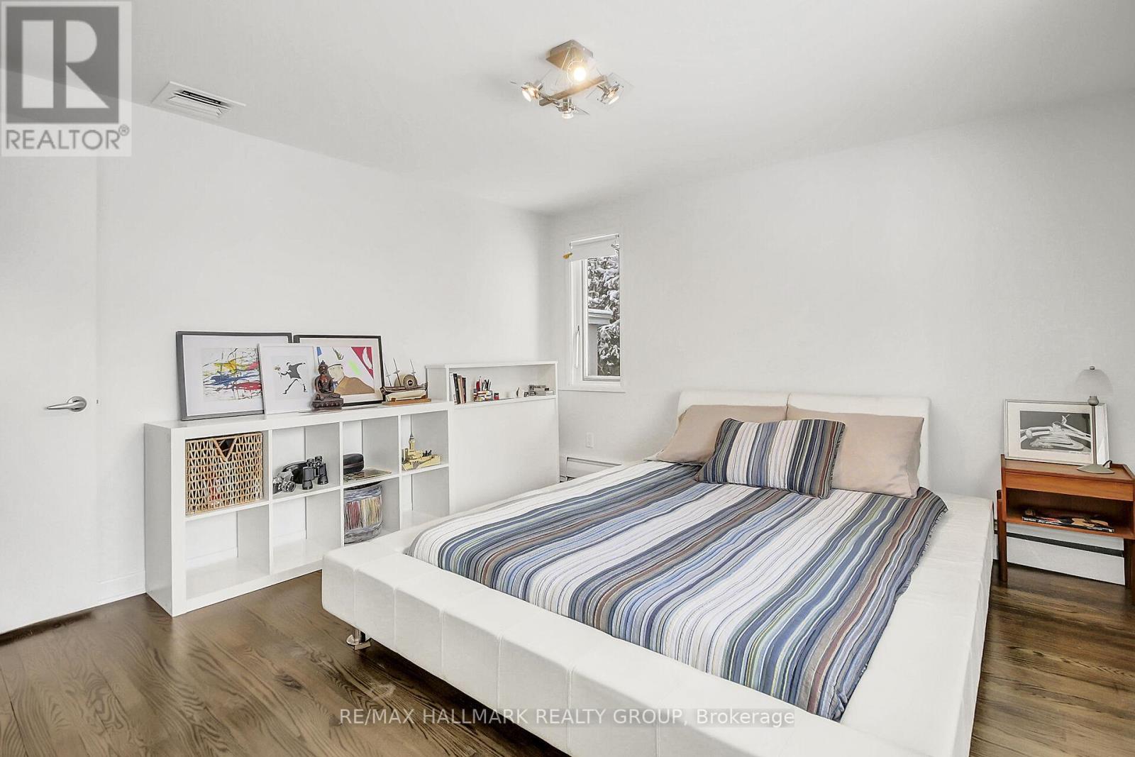 10 Qualicum Street, Ottawa, Ontario  K2H 7G8 - Photo 37 - X12075164