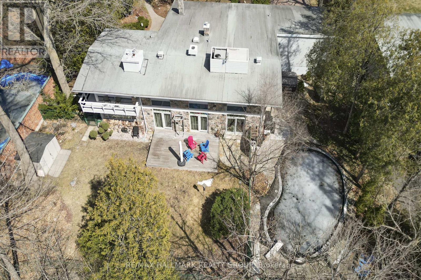 10 Qualicum Street, Ottawa, Ontario  K2H 7G8 - Photo 42 - X12075164