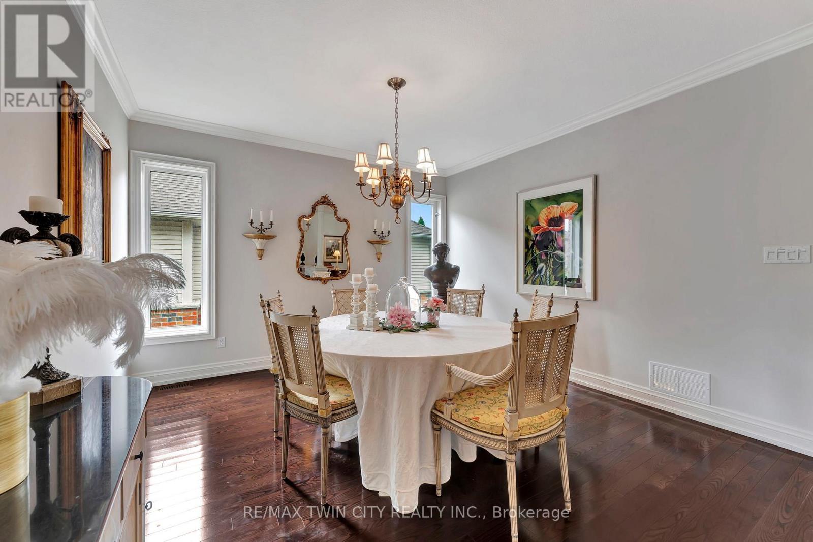 32 Cobblestone Drive, Brant, Ontario  N3L 4G1 - Photo 6 - X12143451