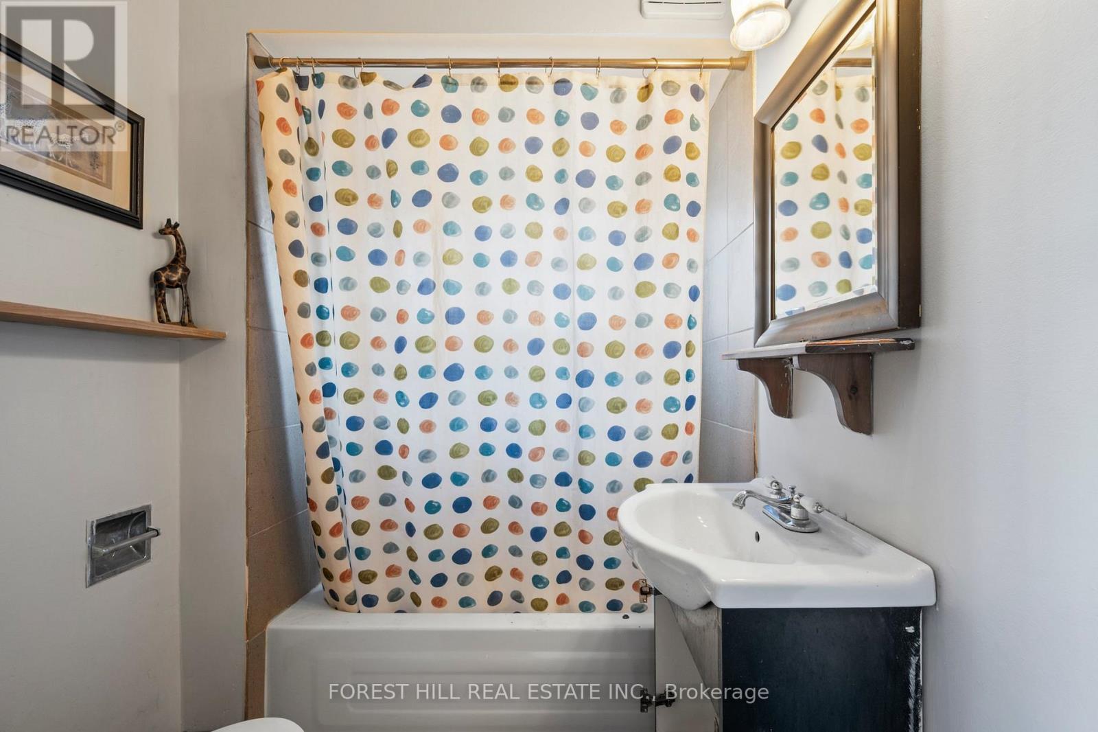 6133 Prospect Street, Niagara Falls, Ontario  L2G 1G9 - Photo 24 - X12143470