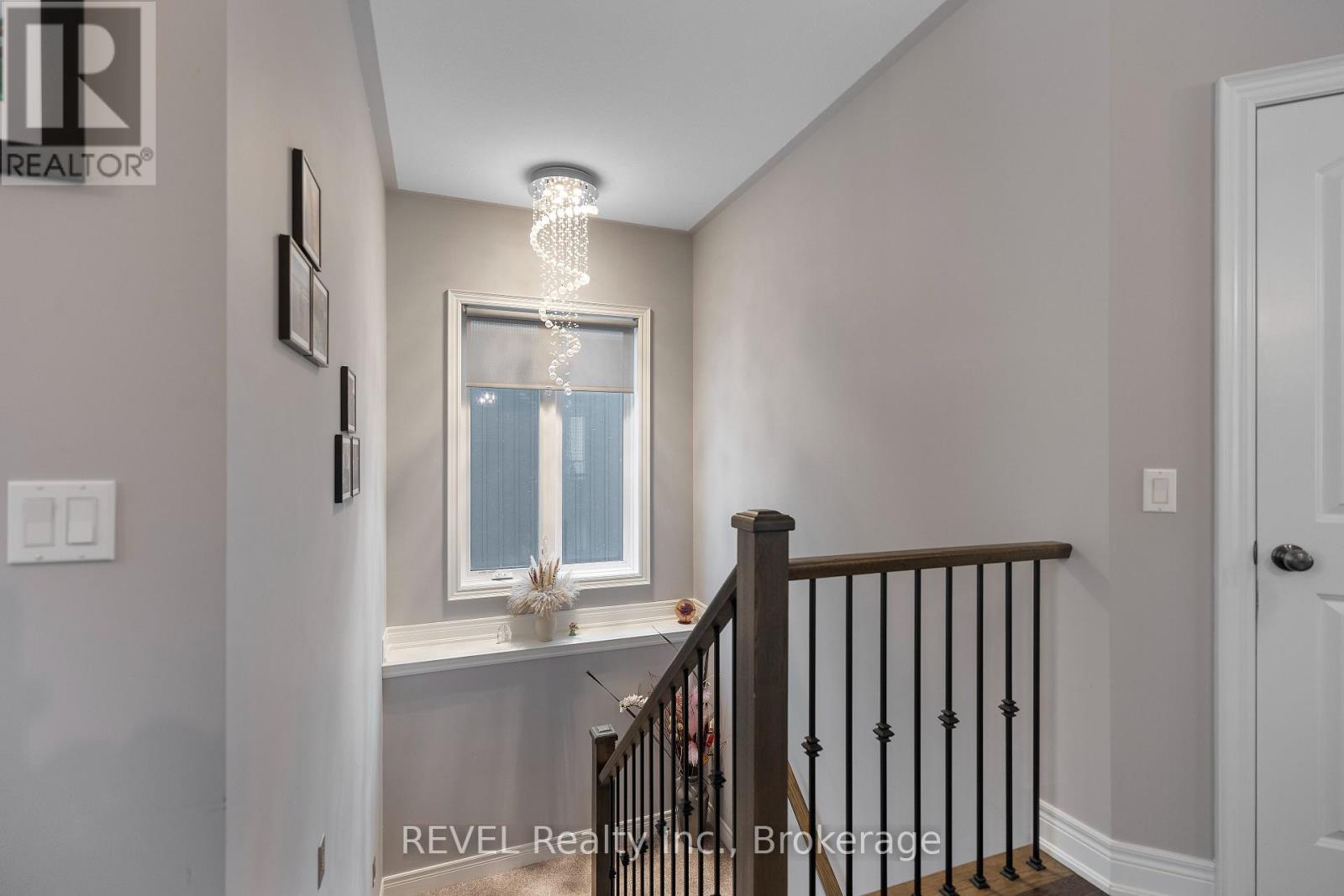 4061 Village Creek Drive, Fort Erie (Stevensville), Ontario  L0S 1S0 - Photo 12 - X12143515