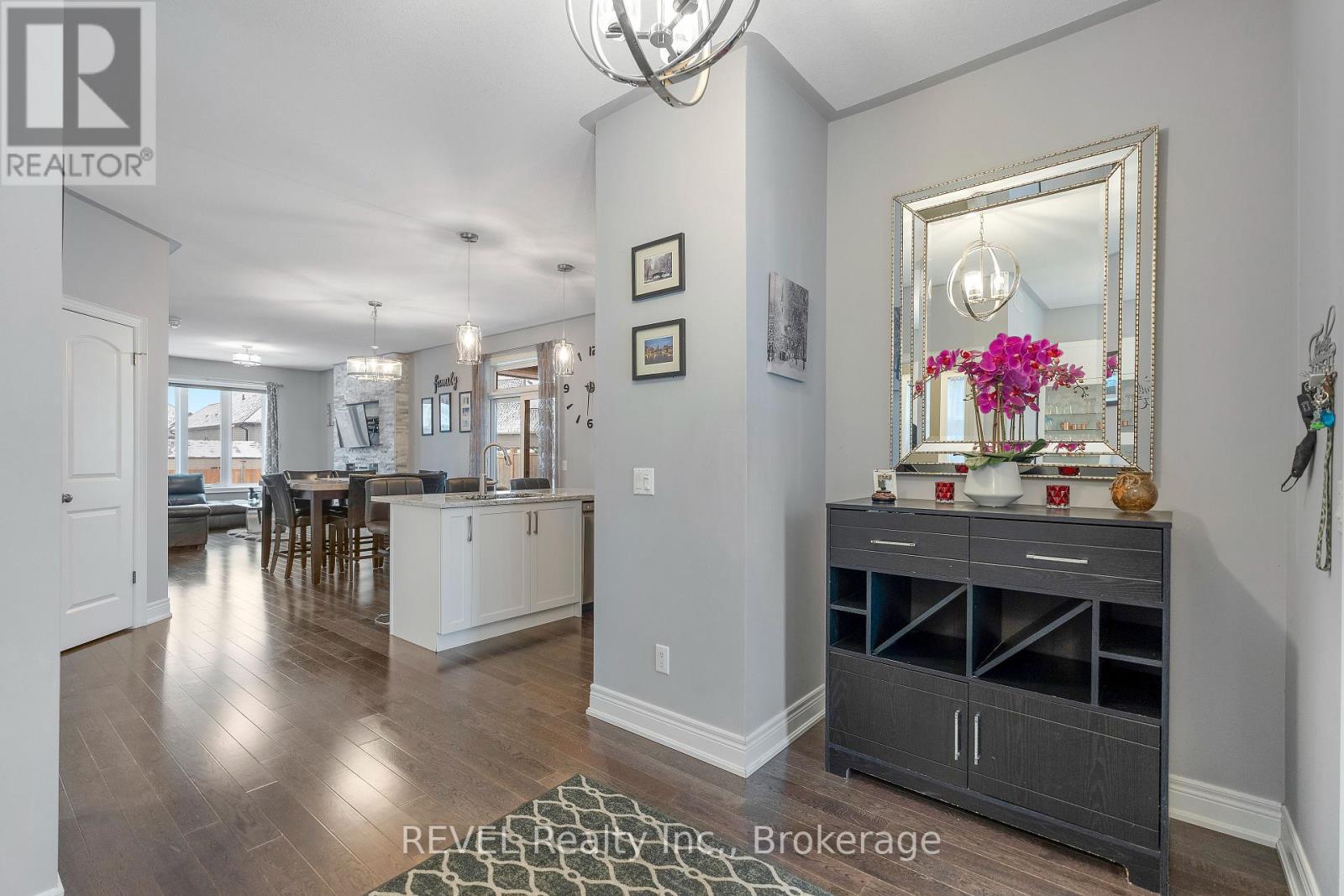 Property at 4061 VILLAGE CREEK DRIVE image 3