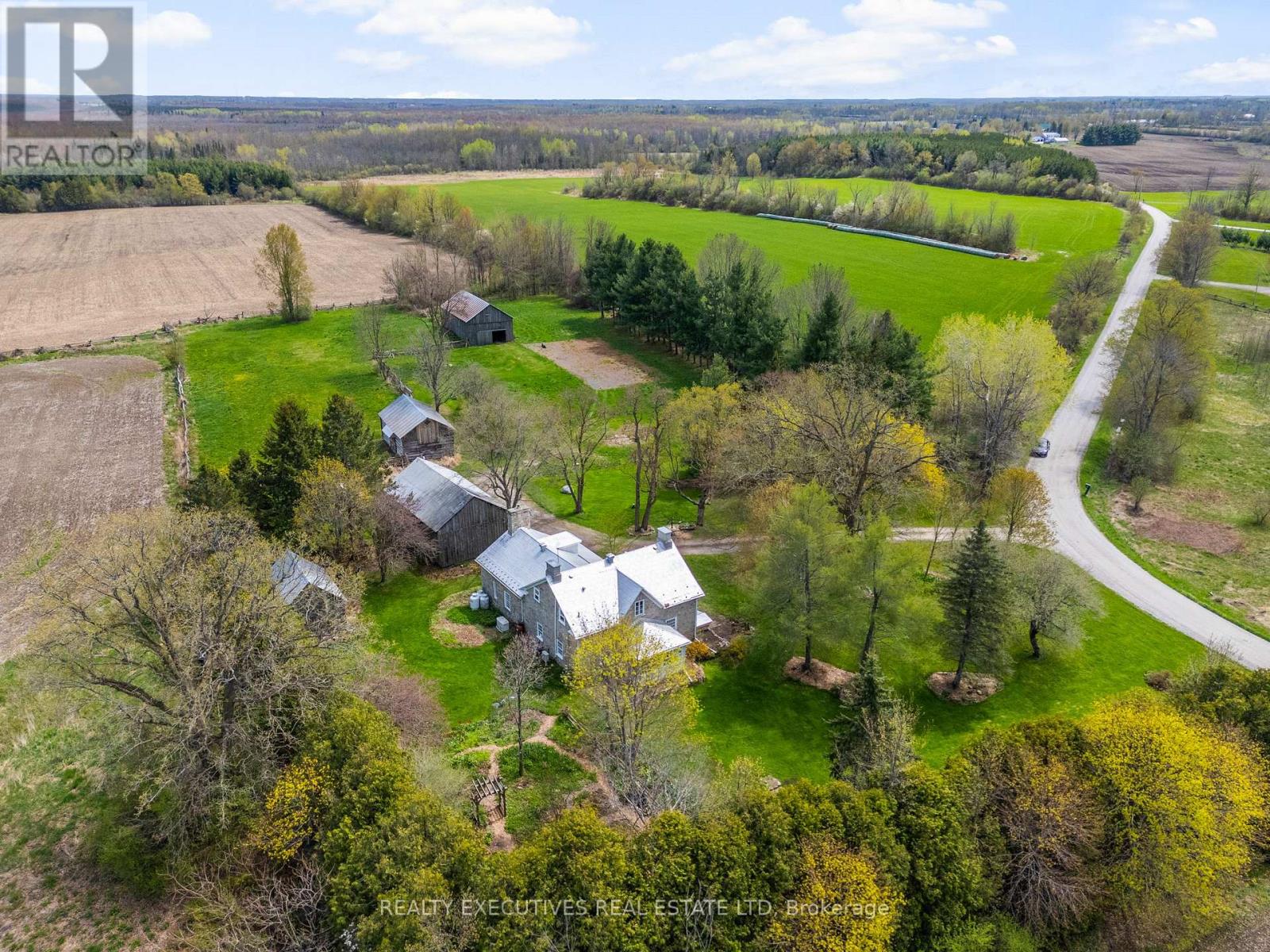 1330 Barries Side Road N, Drummond/north Elmsley, Ontario  K7H 0M2 - Photo 2 - X12143522